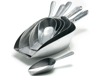 Cucharón de aluminio 21 cm 130 ml.