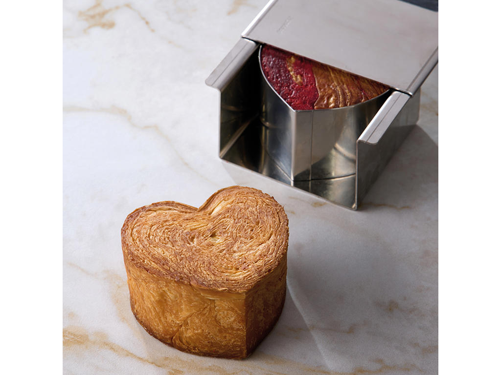 Molde para Croissants Corazón Geométrico