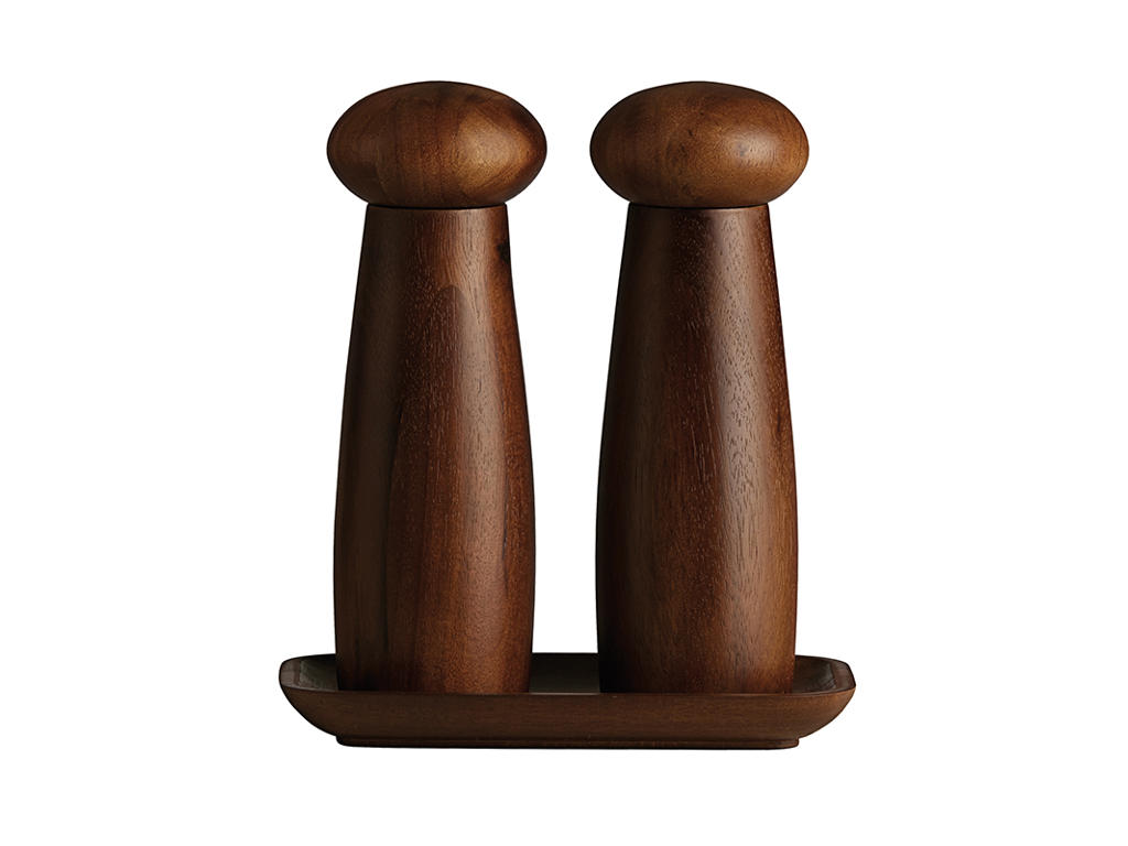 Juego de molinillos crudos con bandeja de madera oscura